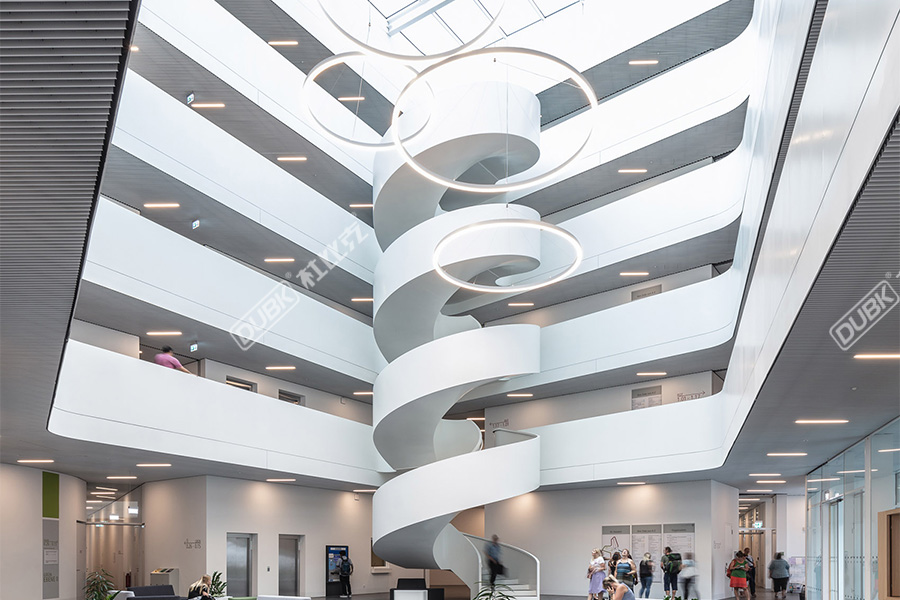 吐魯番行政辦公樓內墻